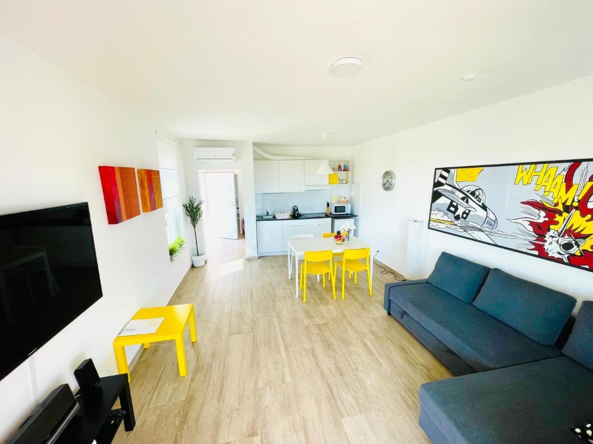 Anapartments *
