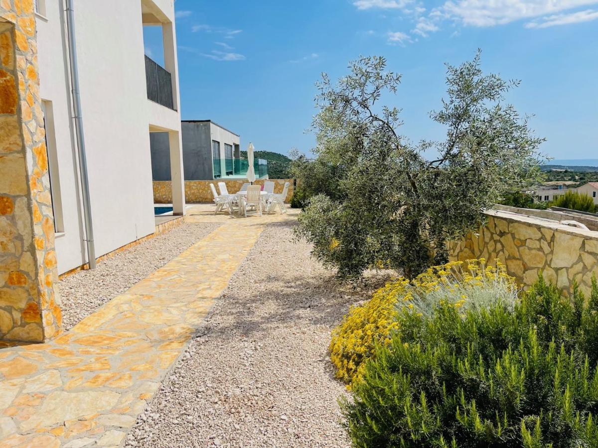 Anapartments